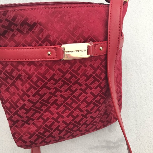 Tommy Hilfiger Handbags - NWOT Tommy Hilfiger red crossbody bag